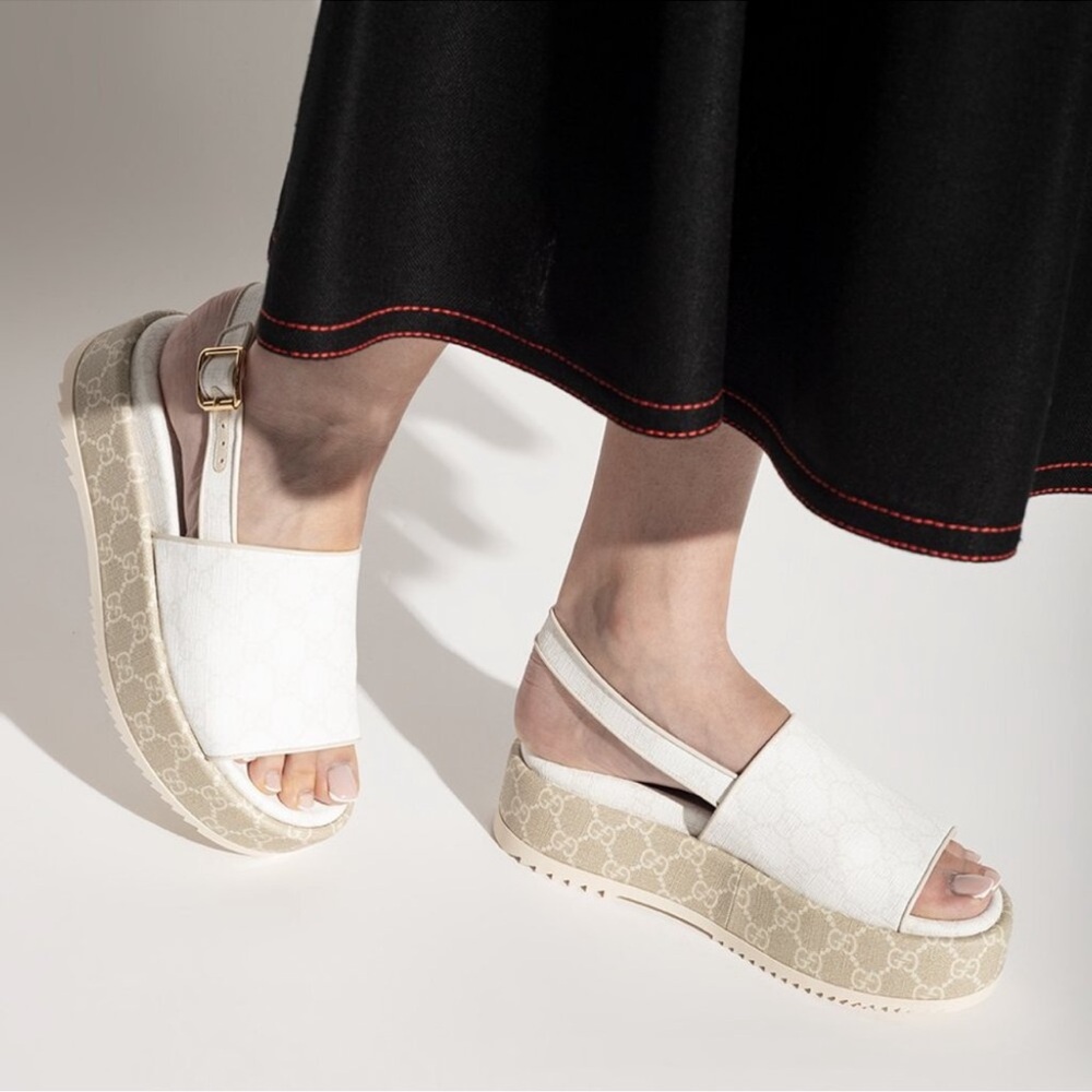 Gucci Angelina GG White Supreme Canvas Slingback Platform Sandals